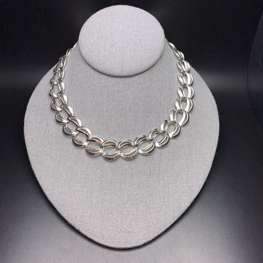 Silver Tone Link Collar Necklace Round Open Circle Classic Vintage